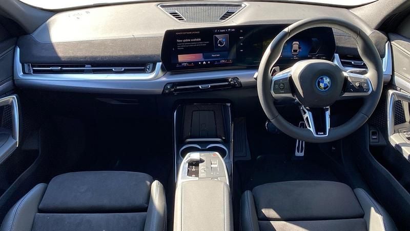 Used BMW iX2 M Sport 227 kW (309 HP) 2025 White SUV