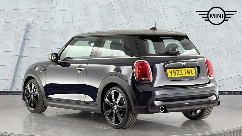 Used Mini Cooper Exclusive 134 HP (98 kW) 2023 Black Hatchback