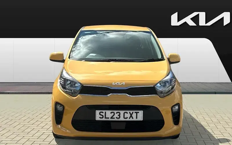 Used Kia Picanto 67 HP (49 kW) 2023 Yellow Hatchback