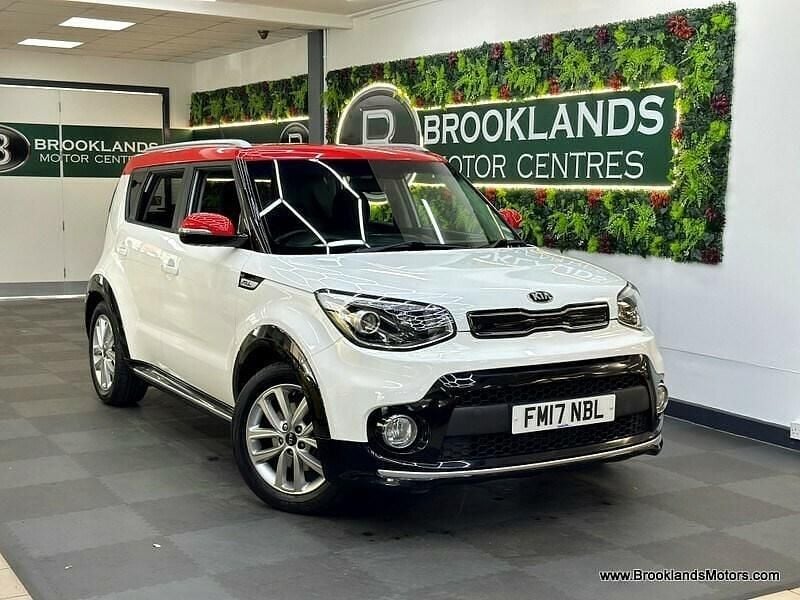 White Used 2017 Kia Soul SUV | £8,685 (Fair price) - Image 1/3