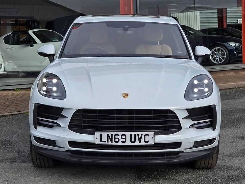 Used Porsche Macan 252 HP (185 kW) 2019 White SUV