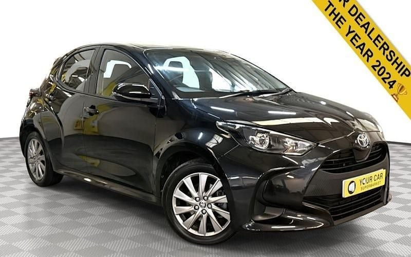 Used 2025 Toyota Yaris Hybrid Hatchback | £15,798 (Super price) - Image 1/4