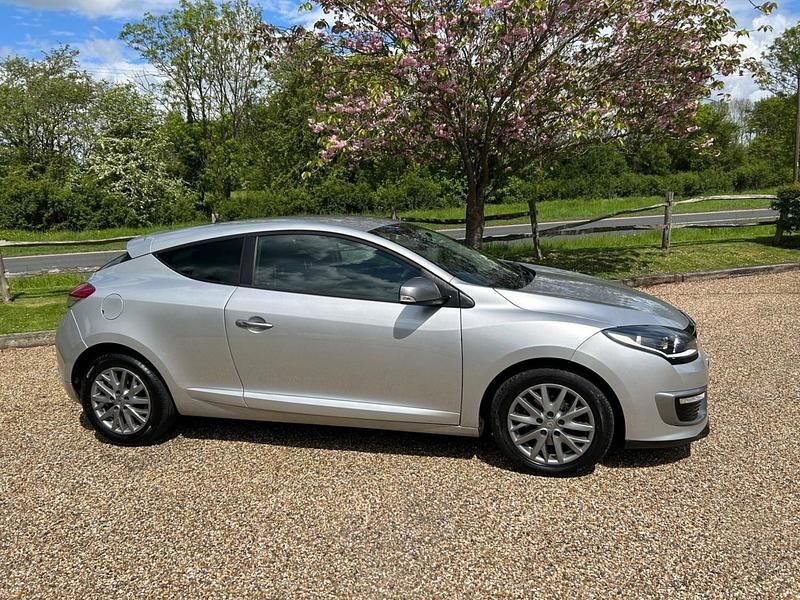 Silver Used 2014 Renault Mégane Coupé Coupe | £2,500 (Fair price) - Image 1/4