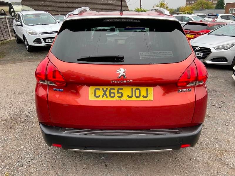 Begagnad Peugeot 2008 S 2015 Röd SUV