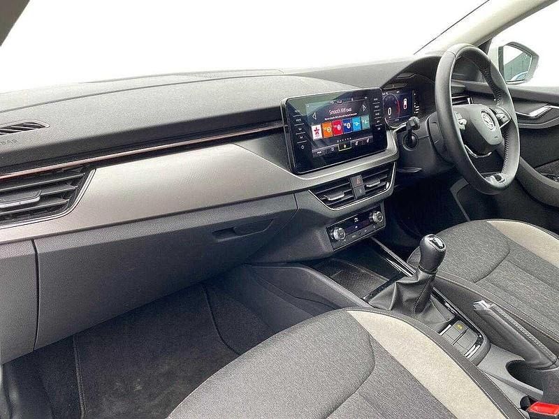 Used Skoda 110 R SE L 81 HP (59 kW) 2023 Candy white Estate