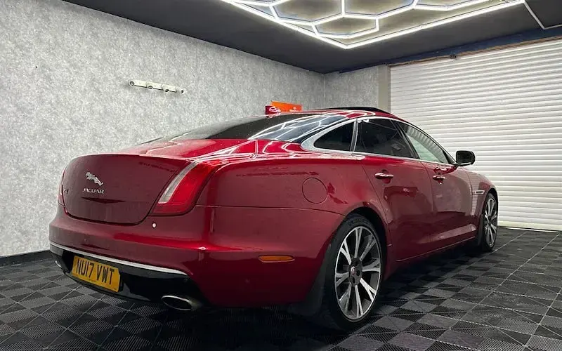 Used Jaguar XJ Portfolio 300 HP (220 kW) 2019 Sedan
