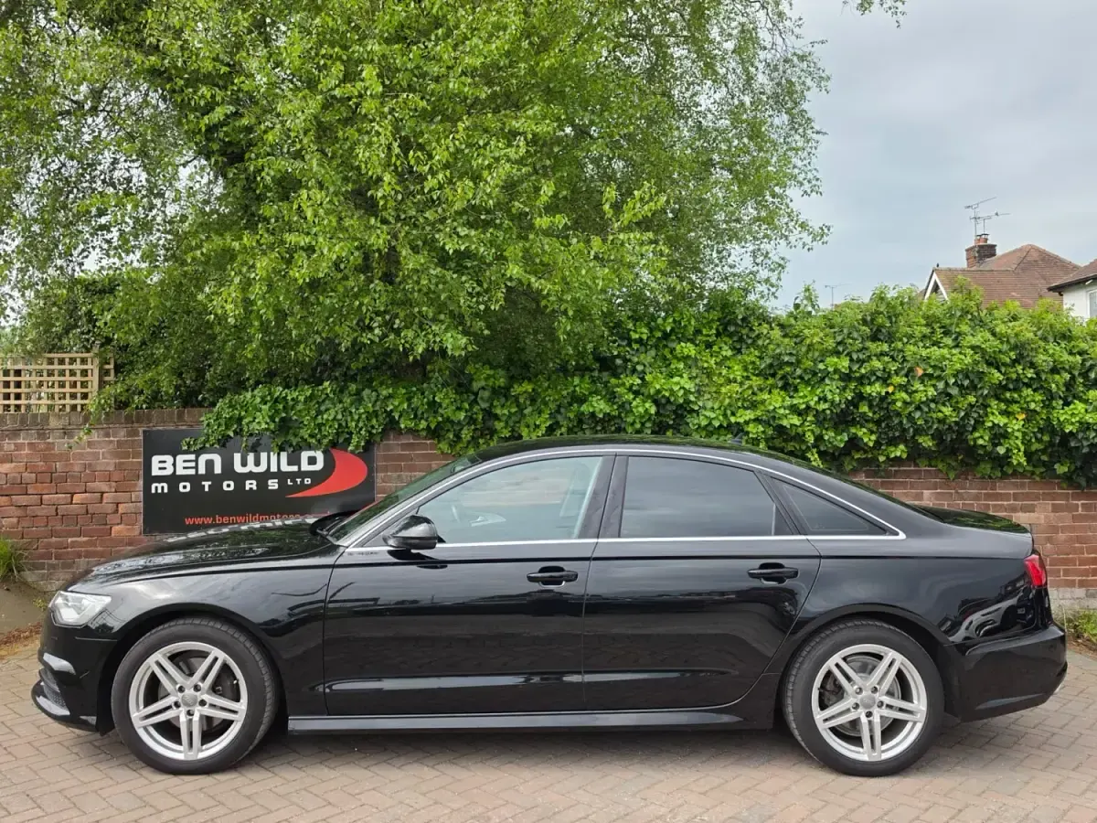 Begagnad Audi A6 Design 190 HK (139 kW) 2017 Svart Sedan