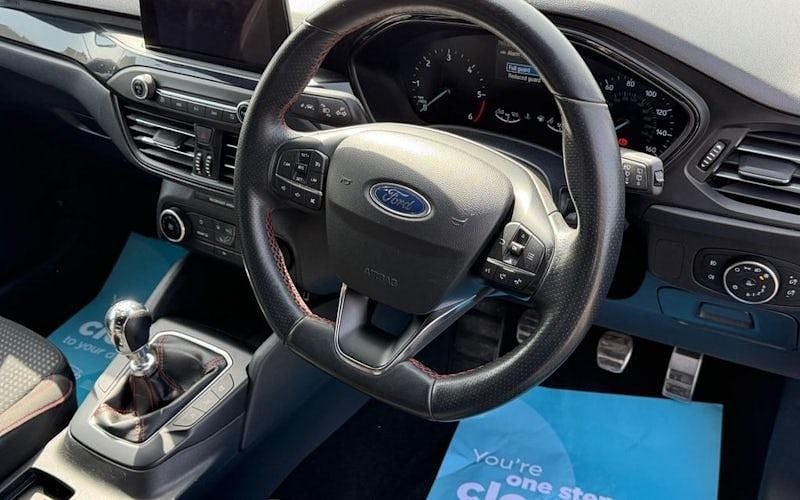 Used Ford Focus ST-Line 120 HP (88 kW) 2020 Blue Hatchback
