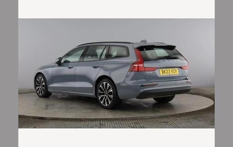 Used Volvo V60 Core 161 HP (118 kW) 2023 Grey Estate