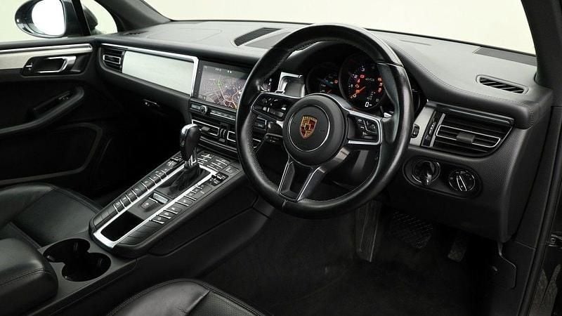 Image 2/4