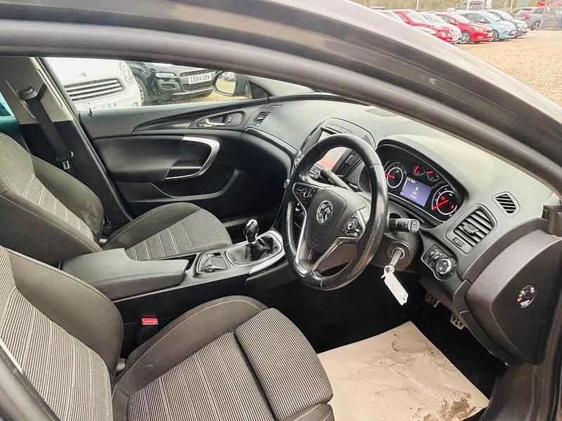 Used Vauxhall Insignia SRi 2014 Grey Estate