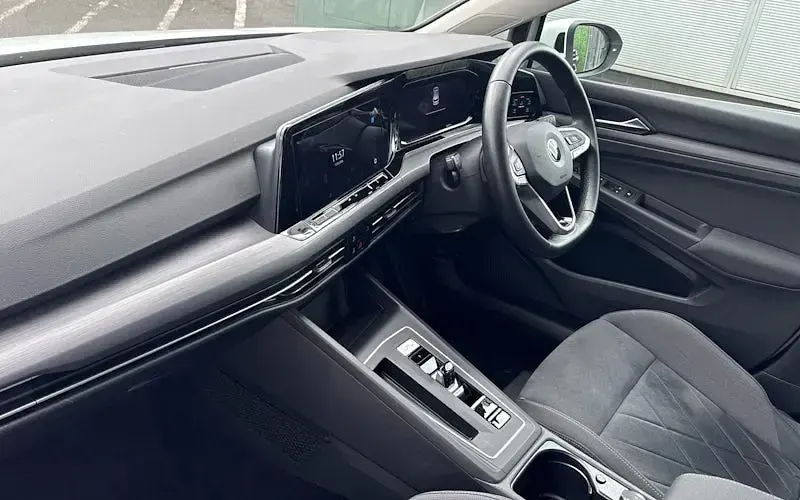 Begagnad VW Golf VIII Style 150 HK (110 kW) 2022 Halvkombi