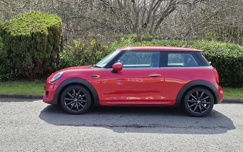 Usado Mini ONE Hatch 102 CV (75 kW) 2017 Utilitario