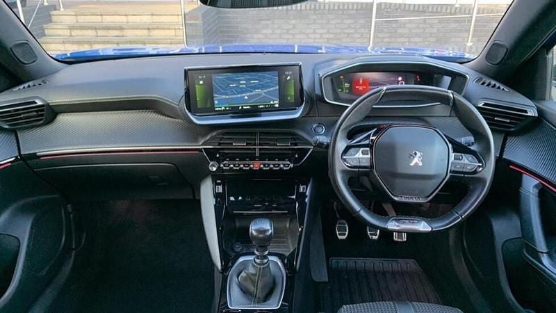 Used Peugeot 2008 GT 129 HP (94 kW) 2021 Blue SUV