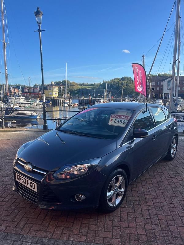 Grey Used 2013 Ford Focus Zetec Hatchback | £2,250 (Good price) - Image 1/4