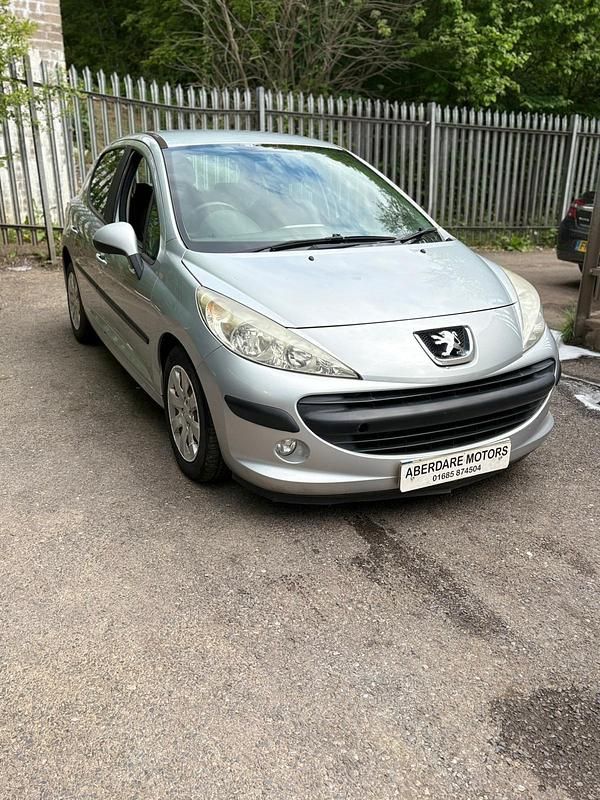 Silver Used 2009 Peugeot 207 S Hatchback | £2,495 (A bit pricey) - Image 1/3