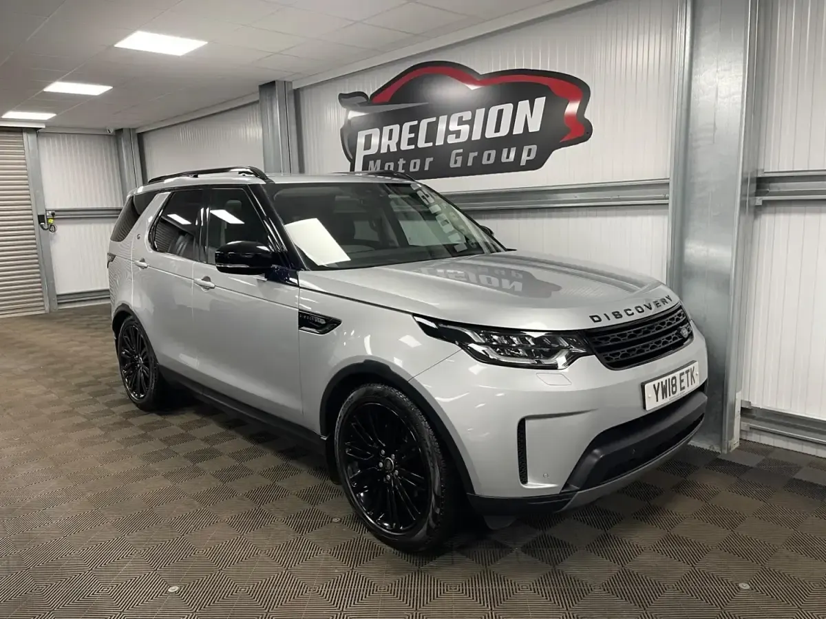 Usado Land Rover Discovery 5 SE 2018 Plateado SUV