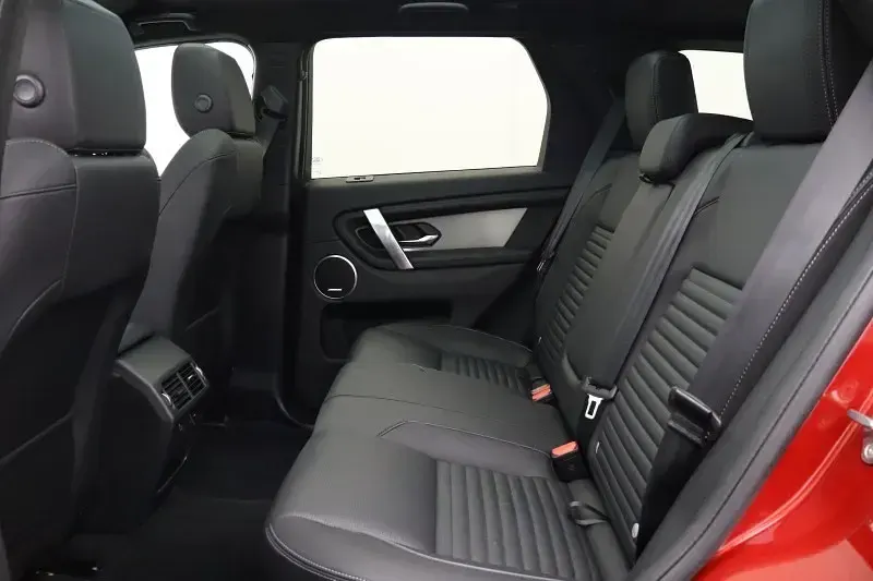 Used Land Rover Discovery 5 SE Dynamic 204 HP (150 kW) 2025 Red SUV