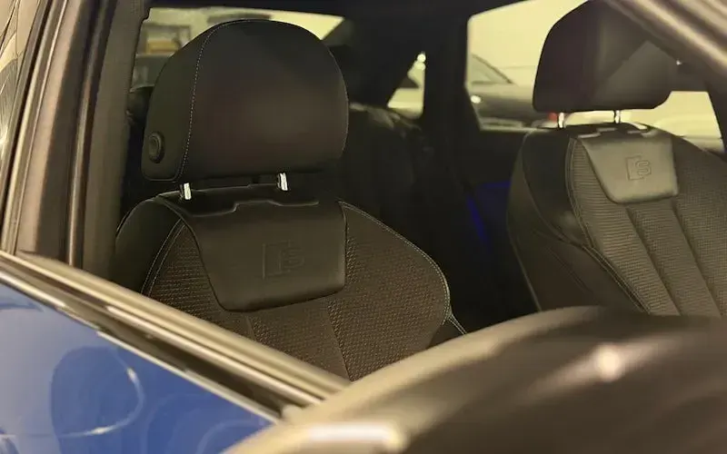 Used Audi A4 Black Edition 150 HP (110 kW) 2019 Blue Sedan
