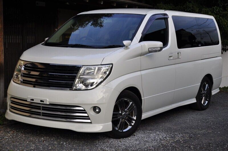 White Used 2024 Nissan Elgrand MPV | £11,495 (Fair price) - Image 1/4