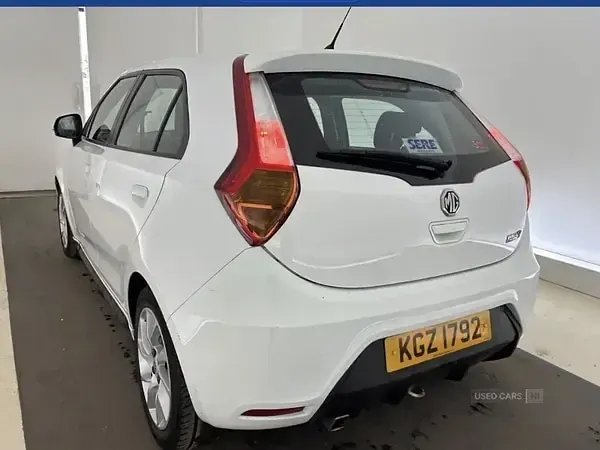 Used MG MG3 106 HP (77 kW) 2018 White Hatchback