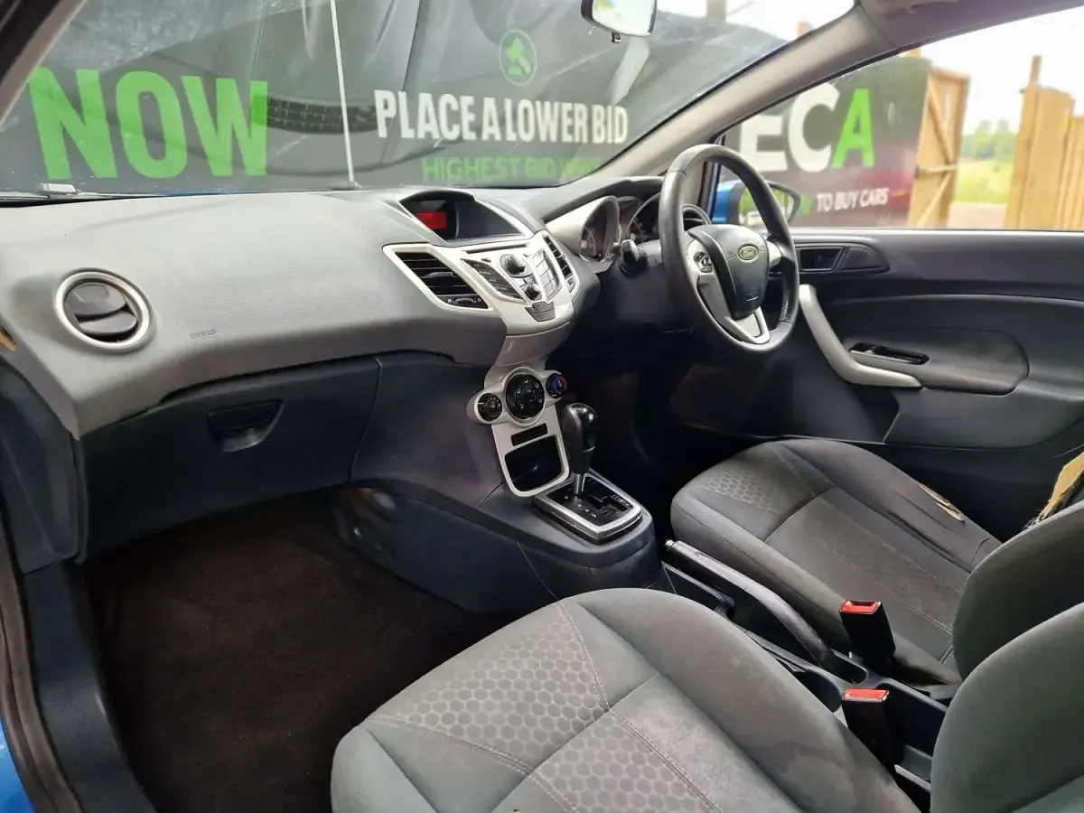 Used Ford Fiesta Zetec 96 HP (70 kW) 2010 Blue Hatchback
