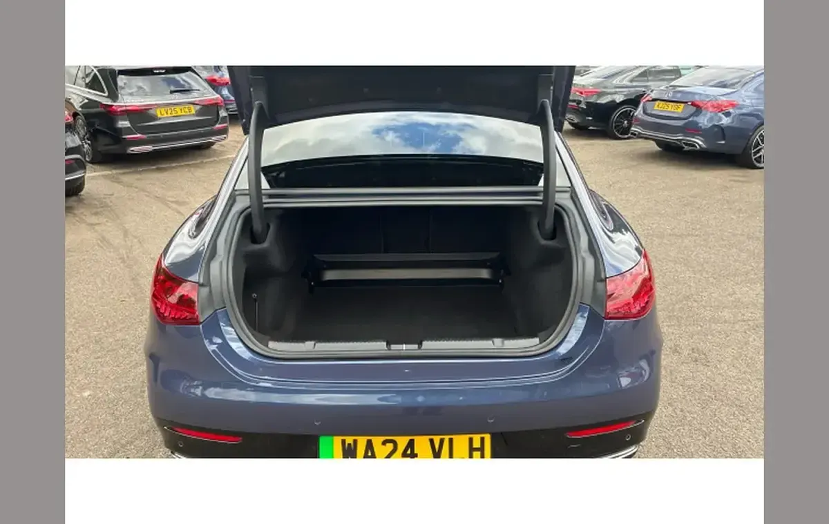 Used Mercedes EQE350 AMG Line Premium 214 kW (292 HP) 2024 Blue Sedan