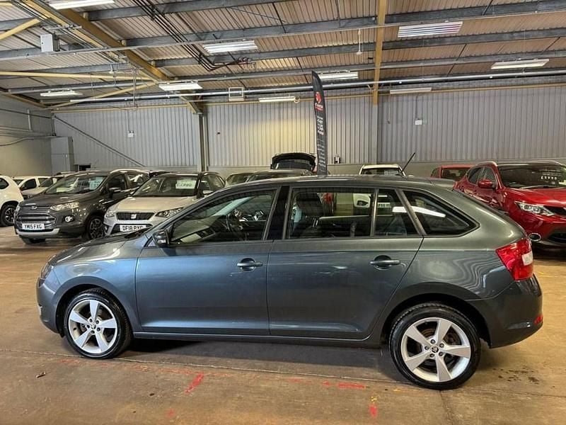 Used Skoda Rapid SE 90 HP (66 kW) 2017 Grey Hatchback