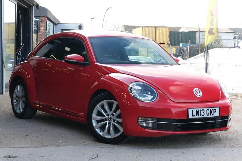 Used VW Beetle Design 105 HP (77 kW) 2026 Red Hatchback
