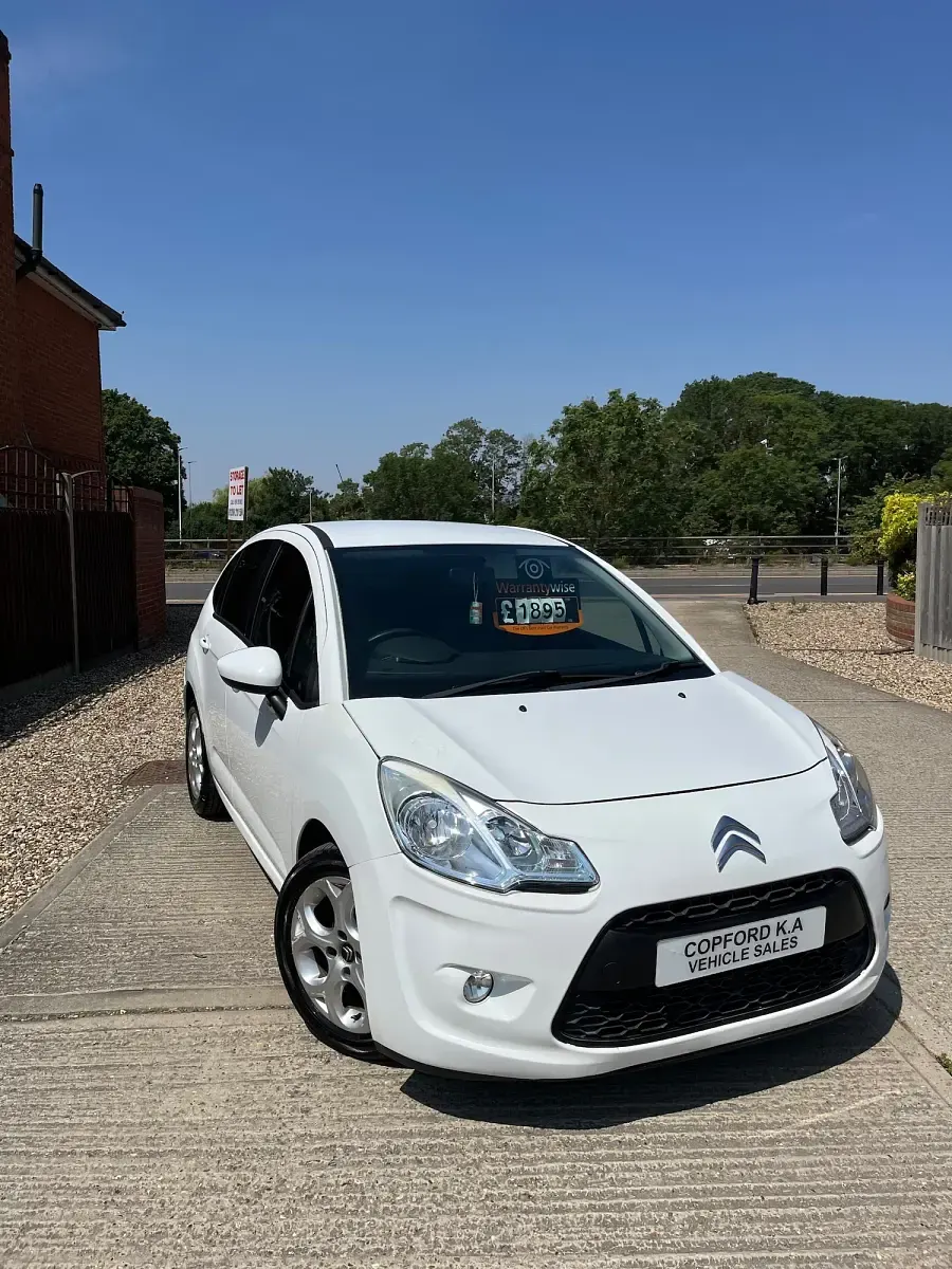 Used Citroën C3 2012 White Hatchback