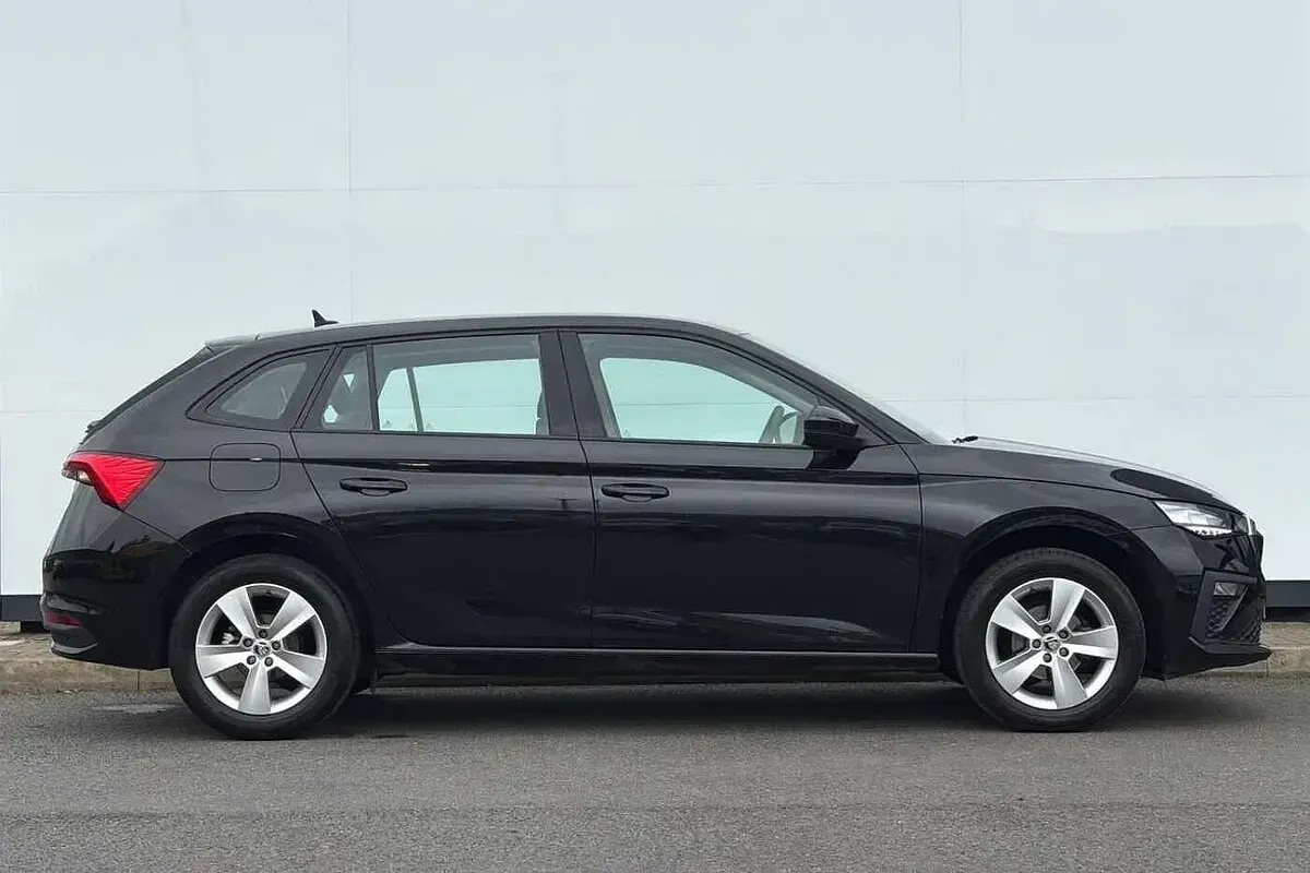 Gebraucht Skoda Scala SE 94 PS (69 kW) 2024 Schwarz Kleinwagen