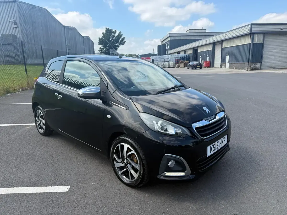 Used Peugeot 108 82 HP (60 kW) 2015 Black Hatchback