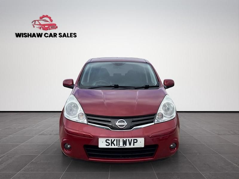 Used Nissan Note Tekna 110 HP (80 kW) 2011 Red Hatchback