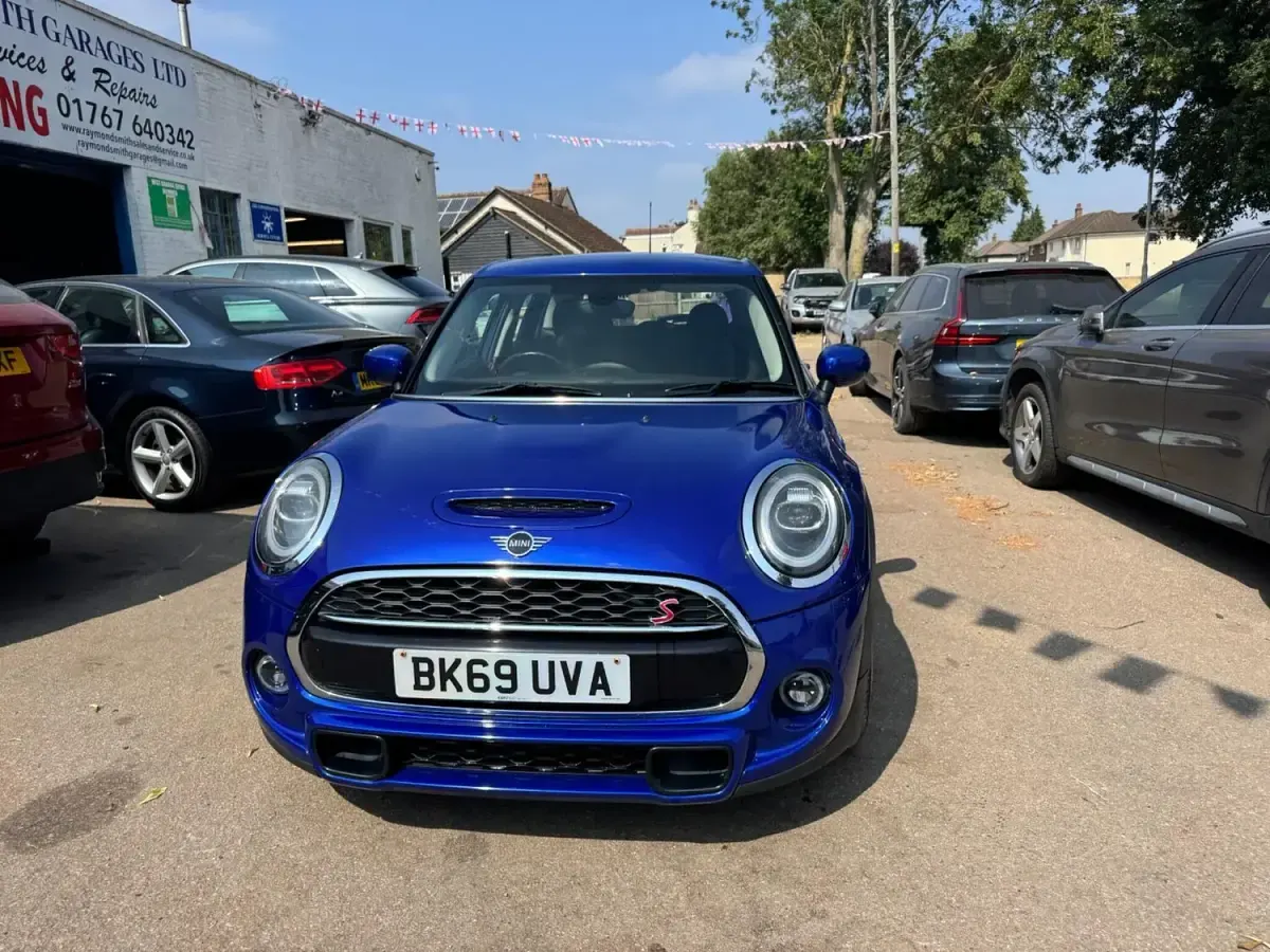 Used Mini Cooper S Classic 2019 Blue Hatchback