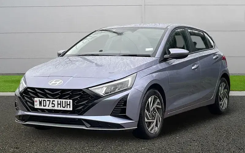 Used Hyundai i20 Advanced 101 HP (74 kW) 2024 Blue Hatchback