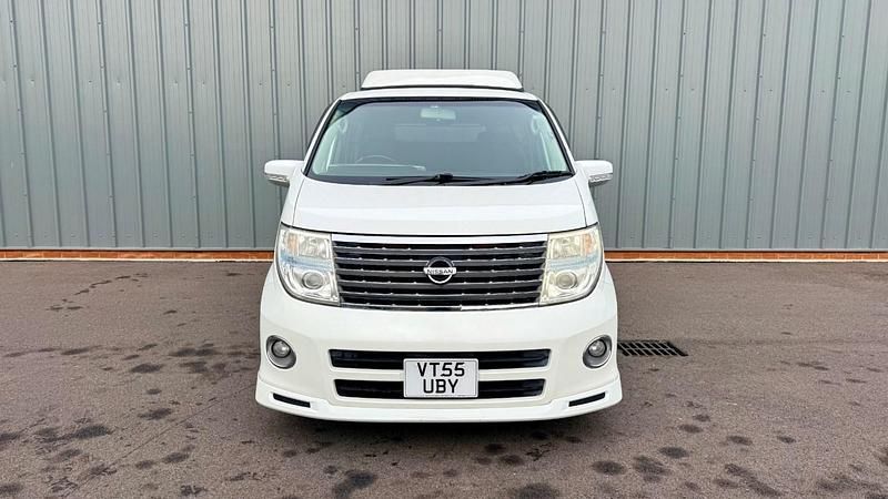 Used Nissan Elgrand 2023 White MPV