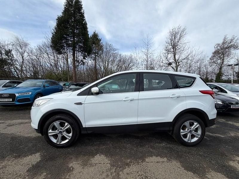 Käytetty Ford Kuga Zetec 150 HP (110 kW) 2016 Valkoinen Katumaasturi
