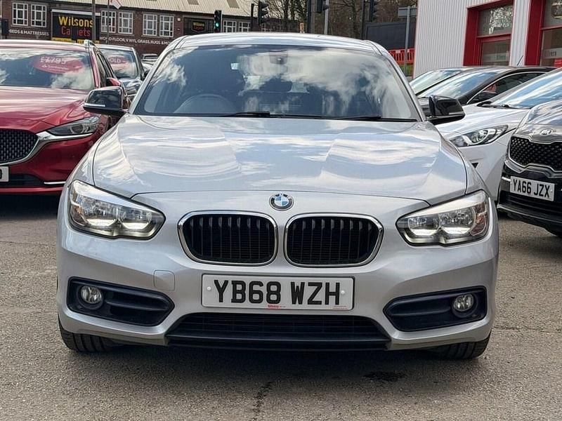 Used BMW 118 Sport Line 136 HP (100 kW) 2018 Silver Hatchback