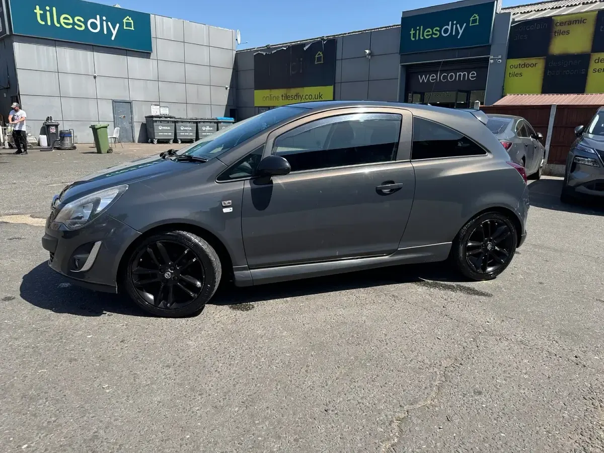 Used Vauxhall Corsa Edition 83 HP (61 kW) 2014 Grey Hatchback