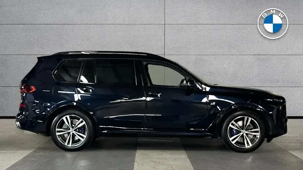 Used BMW X7 M Sport 376 HP (276 kW) 2023 Black SUV