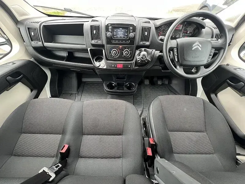 Used Citroën Relay 130 HP (95 kW) 2025 White Van