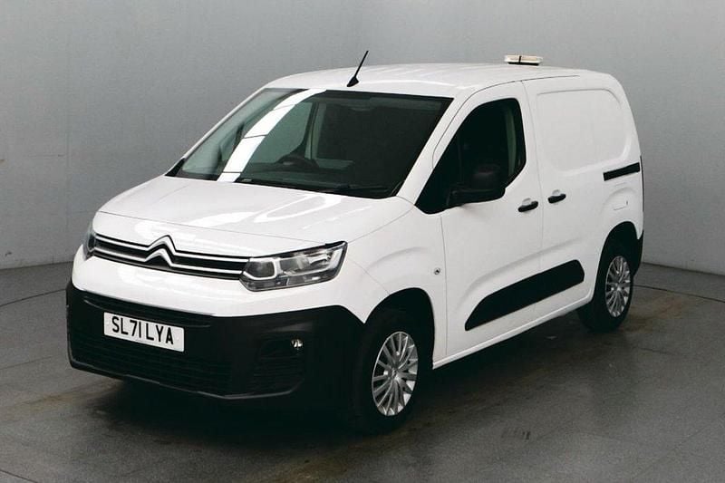 White Used 2021 Citroën Berlingo MPV | £6,190 (Super price) - Image 1/4
