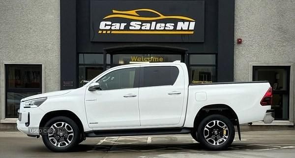 Used Toyota HiLux 148 HP (108 kW) 2023 White Pickup