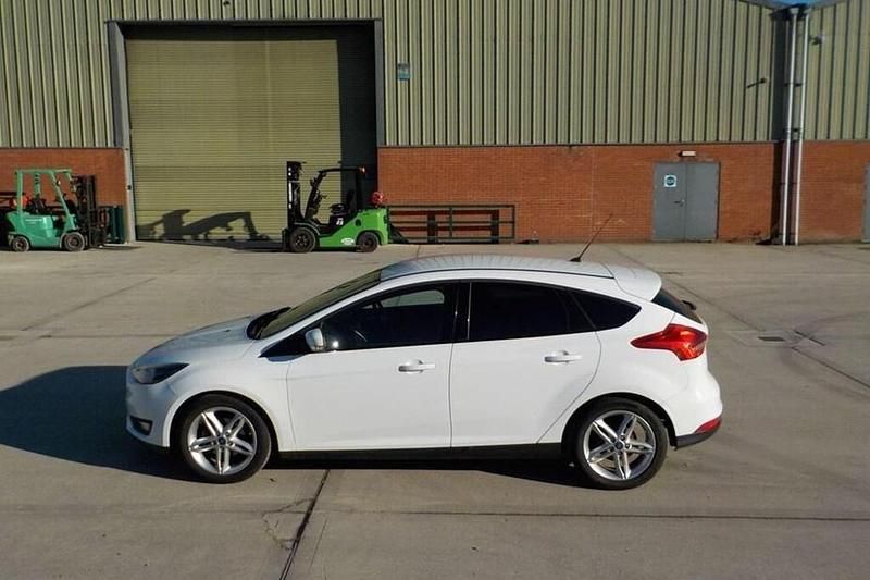 White Used 2014 Ford Focus Zetec Hatchback | £2,295 (Super price) - Image 1/1