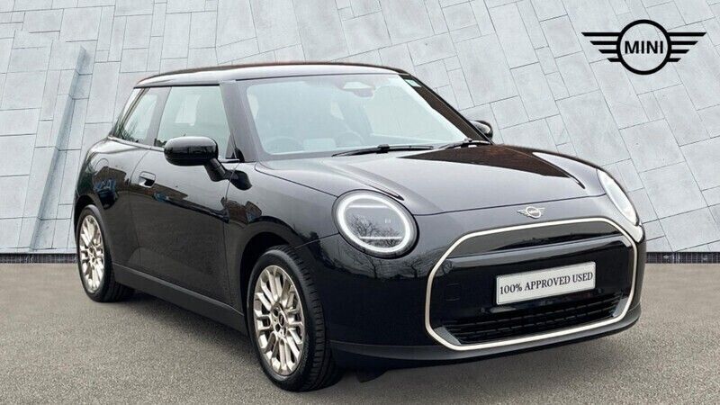 Black Used 2024 Mini Cooper Hatch Hatchback | £25,490 - Image 1/4