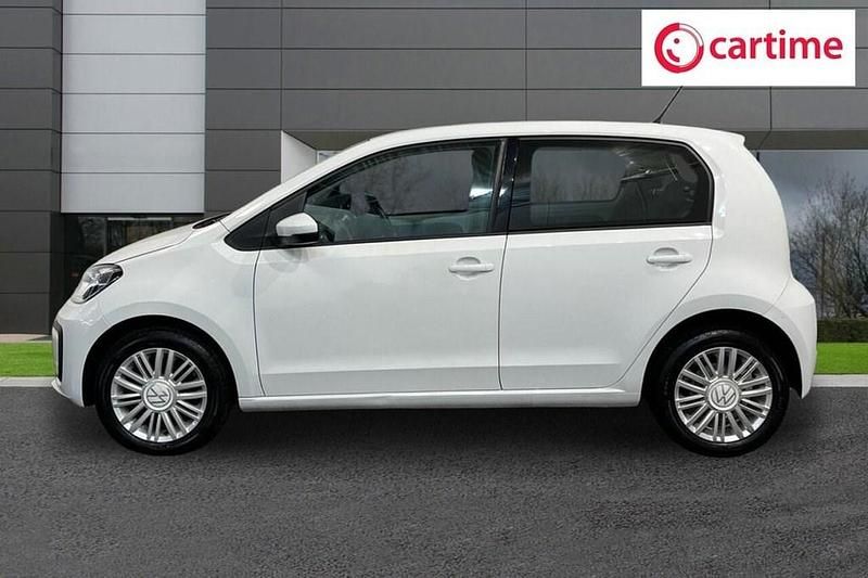 Used VW up! 65 HP (47 kW) 2021 White Hatchback