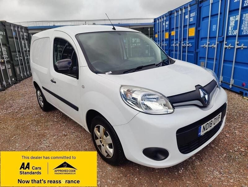 White Used 2018 Renault Kangoo Business MPV | £5,488 (Good price) - Image 1/3