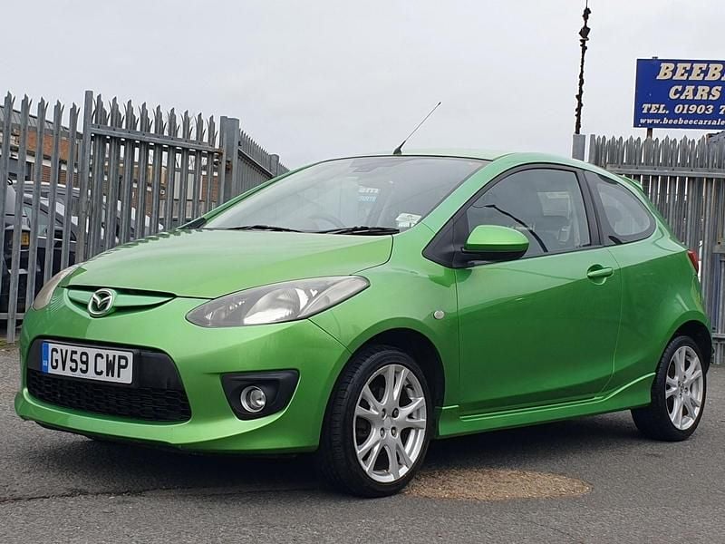 Green Used 2009 Mazda 2 Inclusive Hatchback | £2,695 (Fair price) - Image 1/4