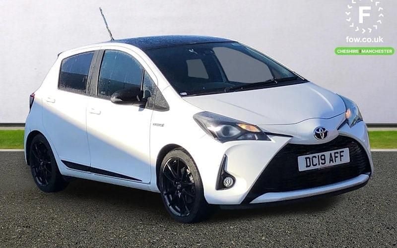 Second-hand Toyota Yaris Hybrid Sport 101 CP (74 kW) 2019 Hatchback