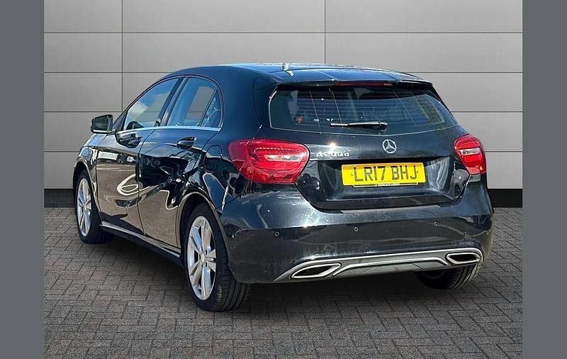 Used Mercedes A200 136 HP (100 kW) 2017 Black Hatchback